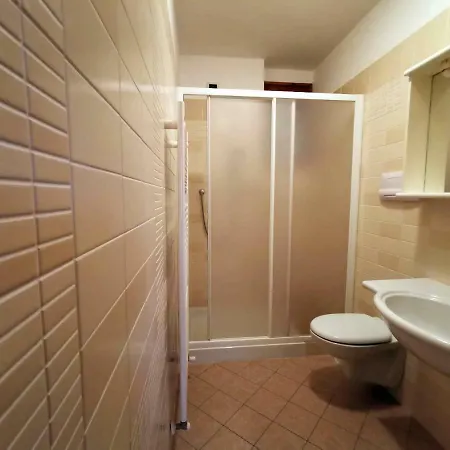 Appartamento - Julia 306 - Ferienwohnung Am Gardasee Mit Pool Mieten